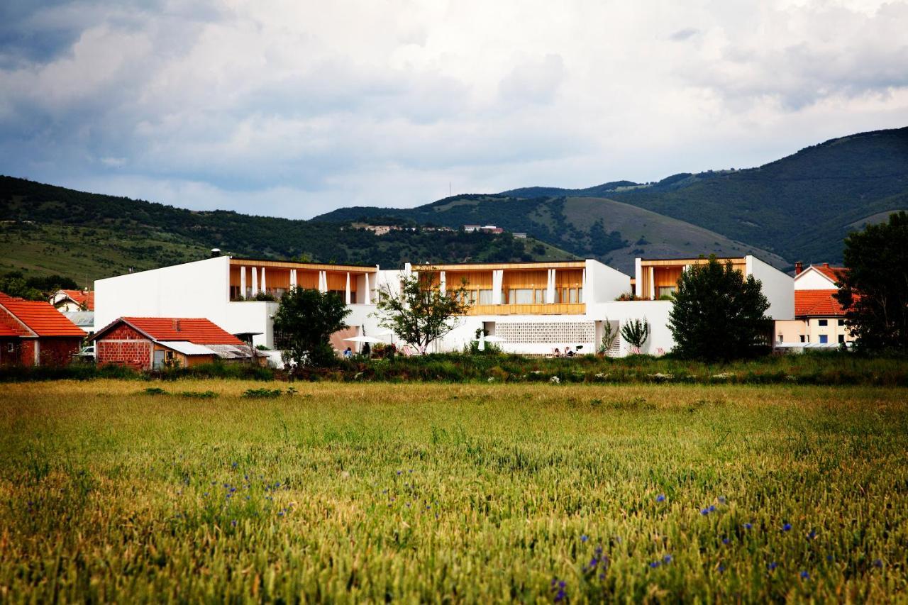 Hotel Gracanica Экстерьер фото